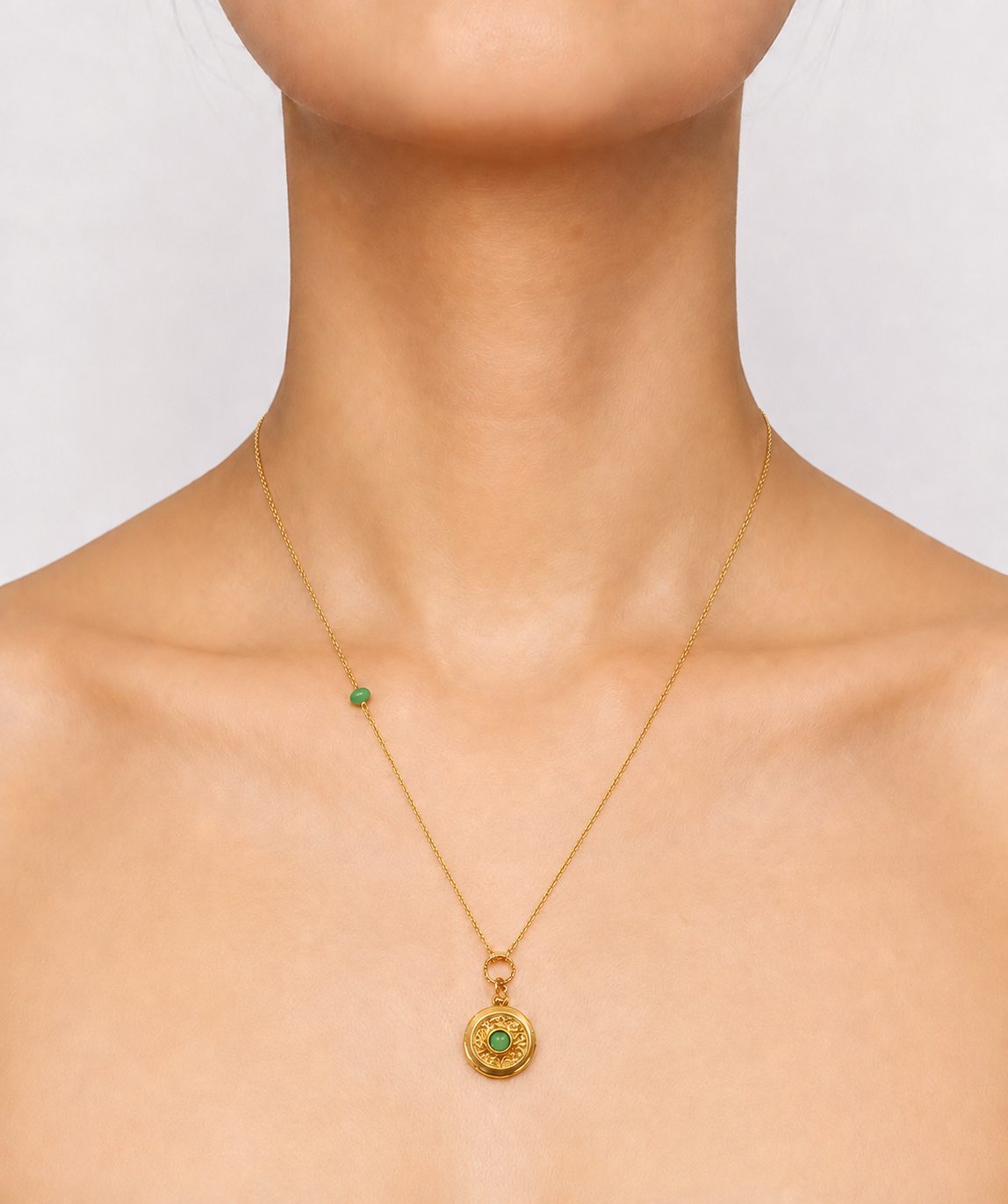 ジェイド サークル ネックレス　hue Jade Round Necklace