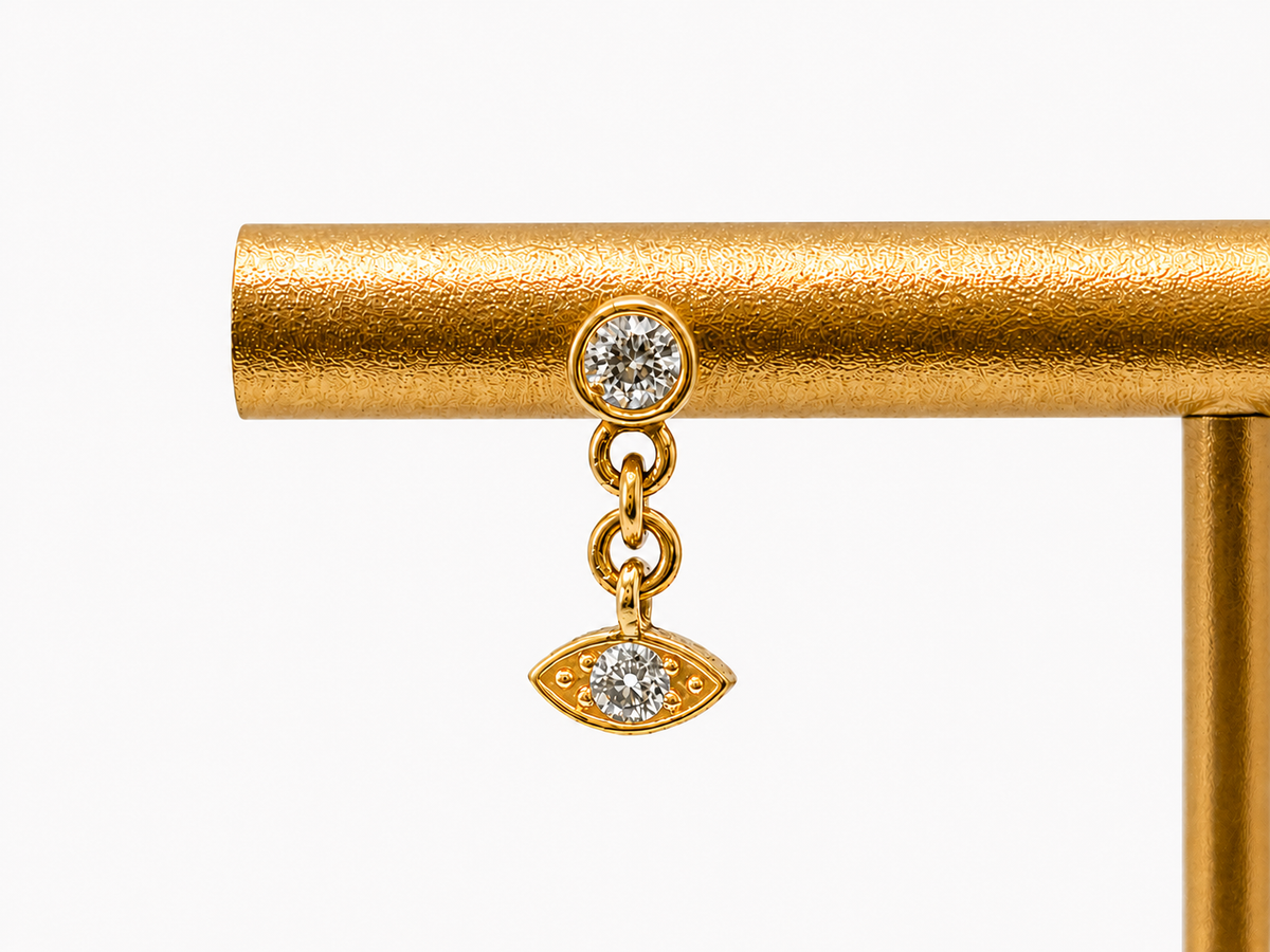 グロウアイ ロング ピアス　hue Glow eyes Long Earring